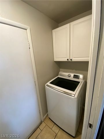 2371 Crowley Way, Las Vegas, NV 89142