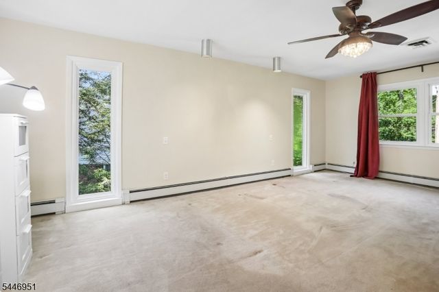 74 George St, Harrington Park Boro, NJ 07640