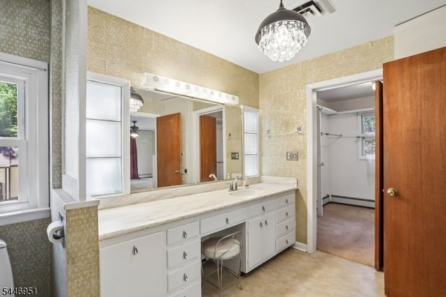 74 George St, Harrington Park Boro, NJ 07640