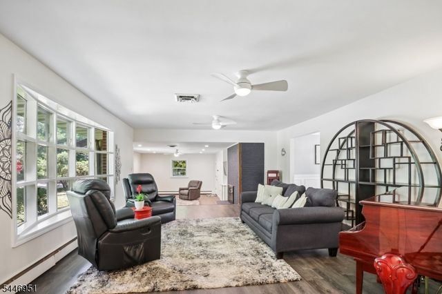 74 George St, Harrington Park Boro, NJ 07640