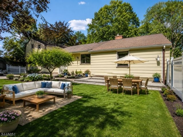 74 George St, Harrington Park Boro, NJ 07640