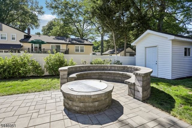 74 George St, Harrington Park Boro, NJ 07640