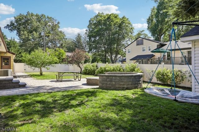 74 George St, Harrington Park Boro, NJ 07640