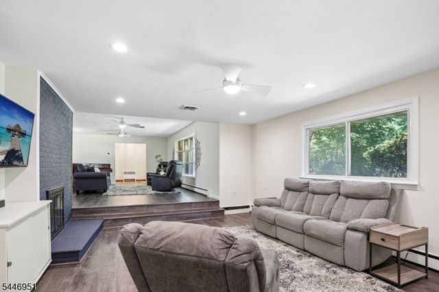 74 George St, Harrington Park Boro, NJ 07640