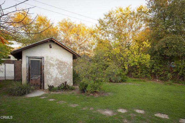 1995 Paloma Street, Pasadena, CA 91104