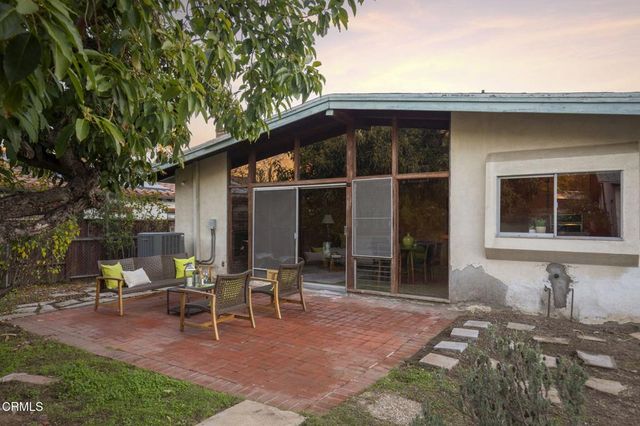 1995 Paloma Street, Pasadena, CA 91104