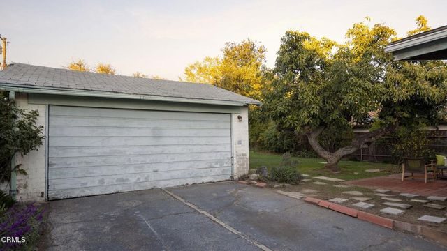 1995 Paloma Street, Pasadena, CA 91104