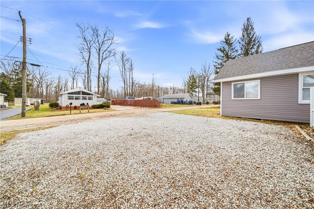 4890 Francis Drive, Geneva, OH 44041