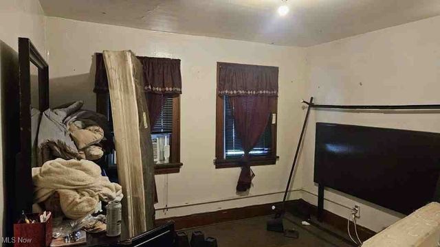 702 W Thornton Street, Akron, OH 44307