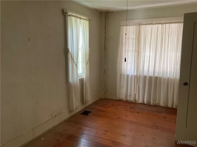 4602 Parker Road, Hamburg, NY 14075