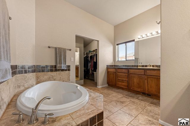 5248 Kingfisher Dr., Pueblo, CO 81008