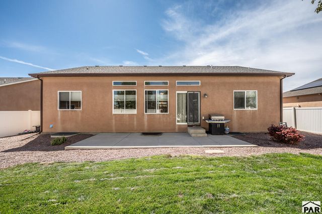 5248 Kingfisher Dr., Pueblo, CO 81008