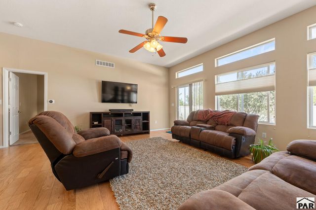 5248 Kingfisher Dr., Pueblo, CO 81008