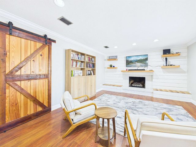 206 Pineland Street, Perry, FL 32348