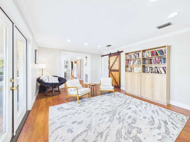 206 Pineland Street, Perry, FL 32348