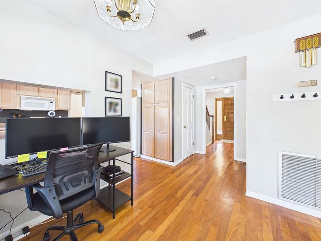 206 Pineland Street, Perry, FL 32348