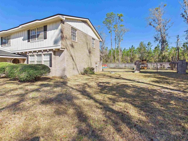 206 Pineland Street, Perry, FL 32348