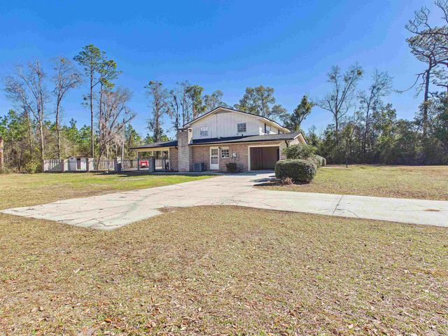 206 Pineland Street, Perry, FL 32348