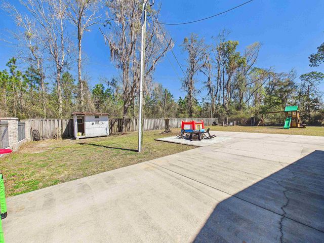 206 Pineland Street, Perry, FL 32348
