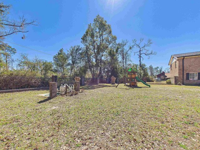 206 Pineland Street, Perry, FL 32348