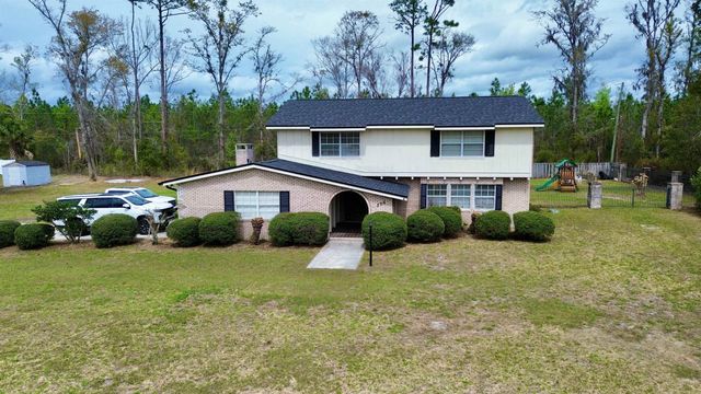 206 Pineland Street, Perry, FL 32348