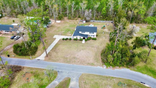 206 Pineland Street, Perry, FL 32348
