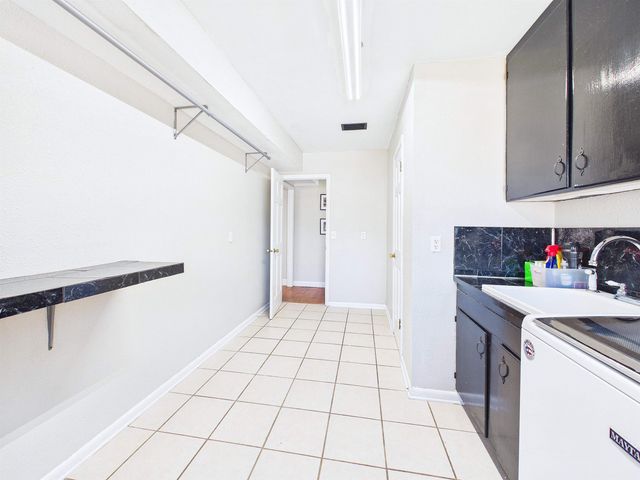 206 Pineland Street, Perry, FL 32348