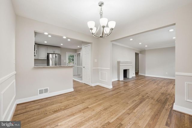4915 SHARON RD, Temple Hills, MD 20748