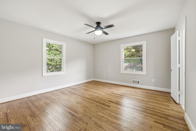 4915 SHARON RD, Temple Hills, MD 20748