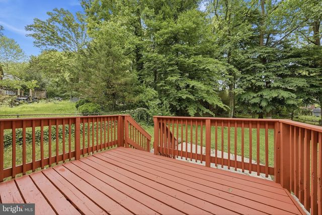 4915 SHARON RD, Temple Hills, MD 20748