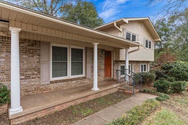 102 Candy Drive, Enterprise, AL 36330