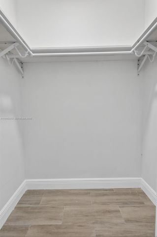 275 Gate Rd 104, Hollywood, FL 33024