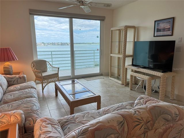 7979 SAILBOAT KEY BOULEVARD S 306, South Pasadena, FL 33707