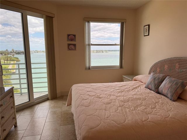 7979 SAILBOAT KEY BOULEVARD S 306, South Pasadena, FL 33707