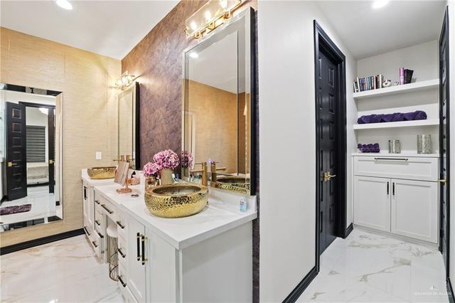 604 Glenwood Avenue, Mission, TX 78572