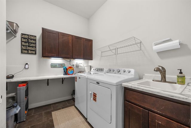 4535 Par Cir, Marion, IA 52302