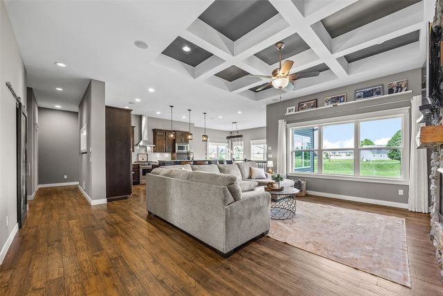 4535 Par Cir, Marion, IA 52302