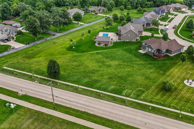 4535 Par Cir, Marion, IA 52302