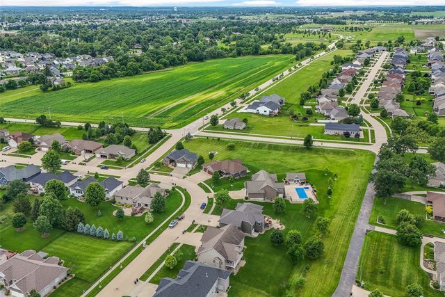 4535 Par Cir, Marion, IA 52302