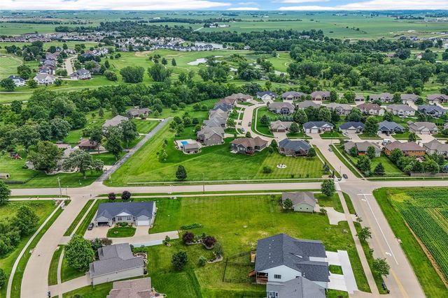 4535 Par Cir, Marion, IA 52302