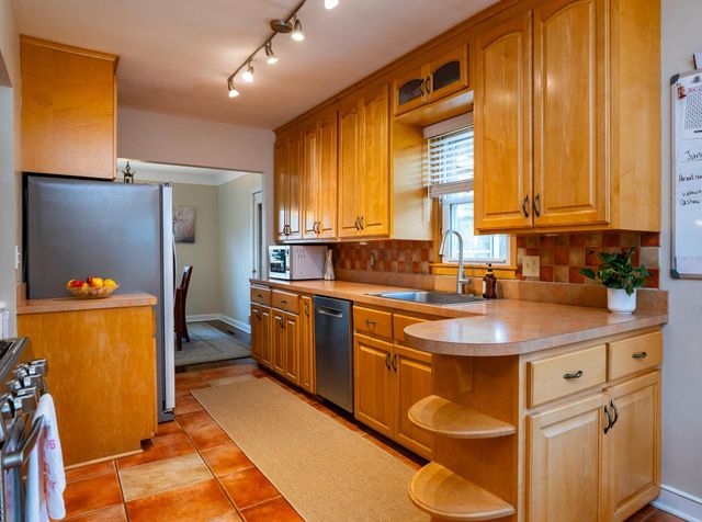 1257 Idaho Avenue W, Saint Paul, MN 55108
