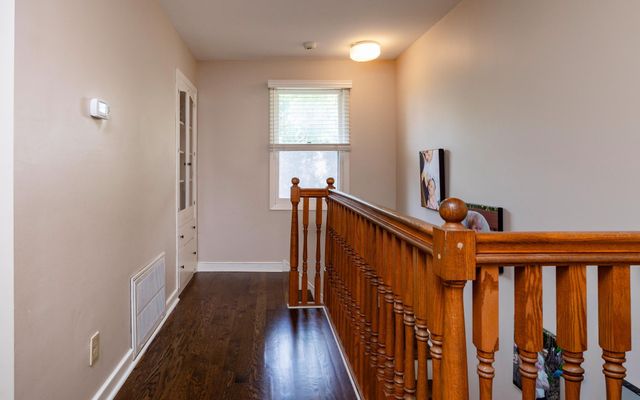 1257 Idaho Avenue W, Saint Paul, MN 55108