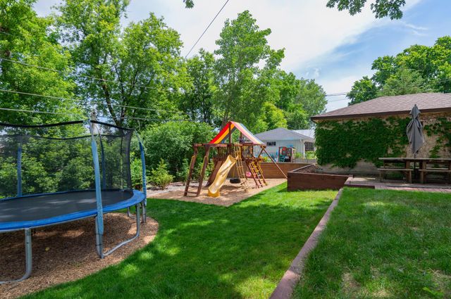 1257 Idaho Avenue W, Saint Paul, MN 55108