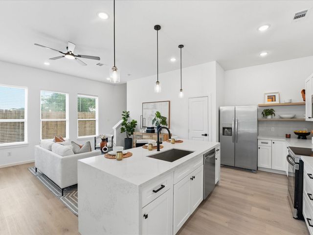 866 Rachel Street F, Houston, TX 77091