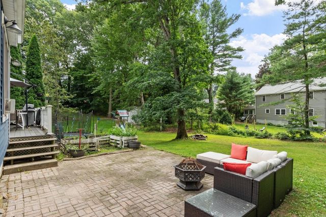 55 Dorothy Ave, Holden, MA 01520