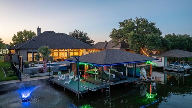 1209 Mallard Way, Granbury, TX 76048