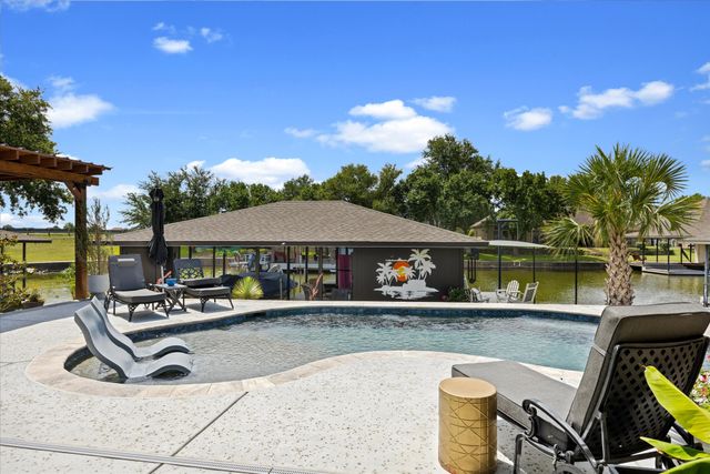1209 Mallard Way, Granbury, TX 76048