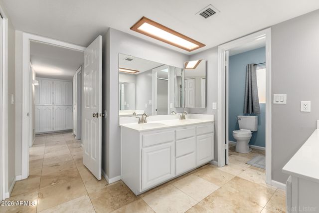 5222 W SWEETWATER Avenue, Glendale, AZ 85304