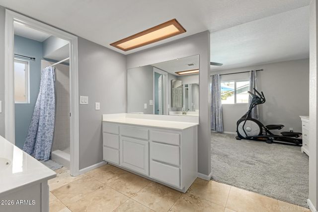 5222 W SWEETWATER Avenue, Glendale, AZ 85304