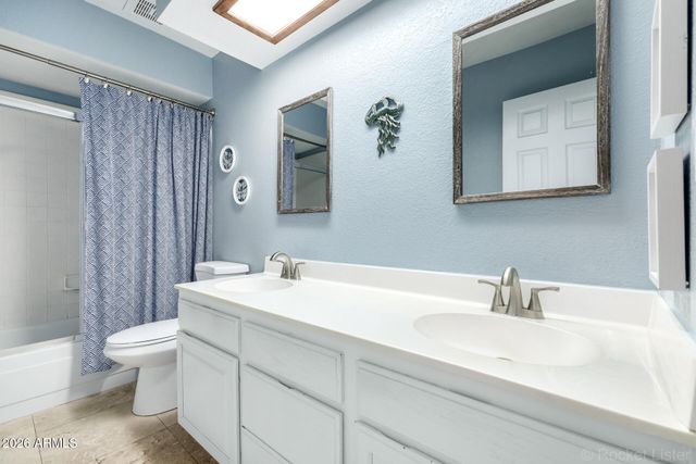 5222 W SWEETWATER Avenue, Glendale, AZ 85304